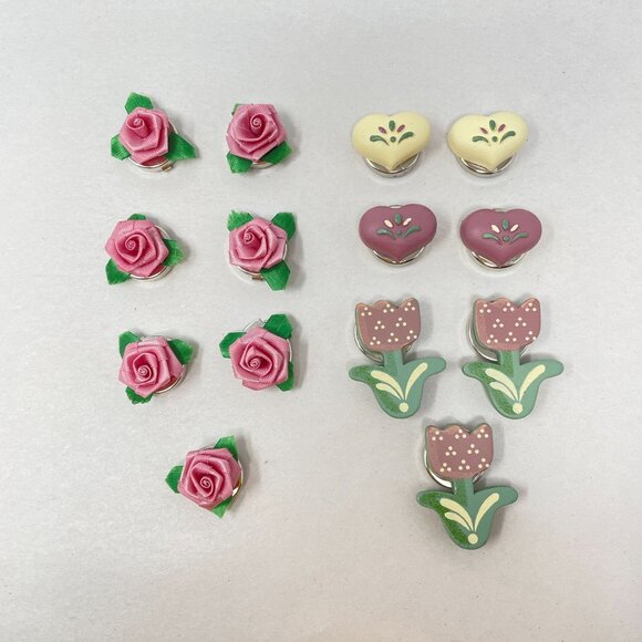 Floral Hearts Button Covers Pink Vintage 80s Faux Wood Country Charm Kitchy Cute - Picture 1 of 10